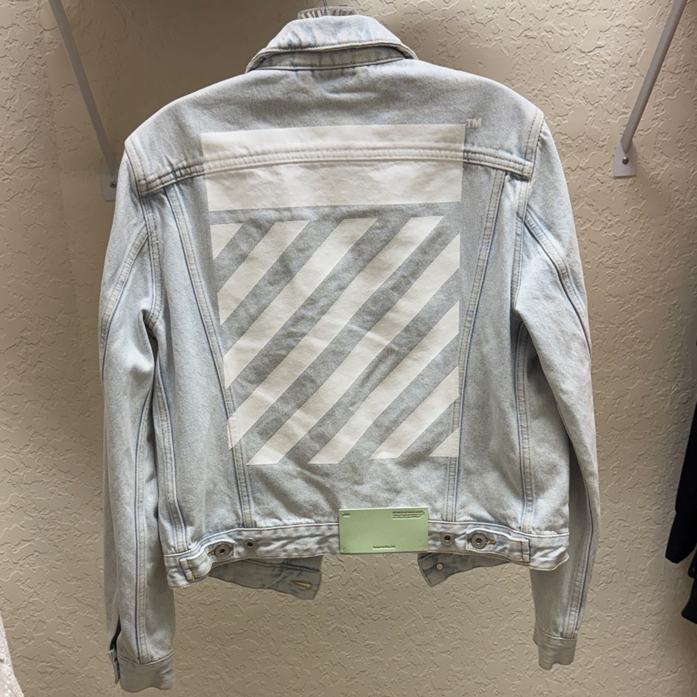 Off-White 100% Authentic Light Gray Denim Jacket - image 1